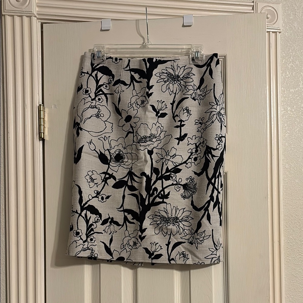 Ann Taylor Black and White Skirt